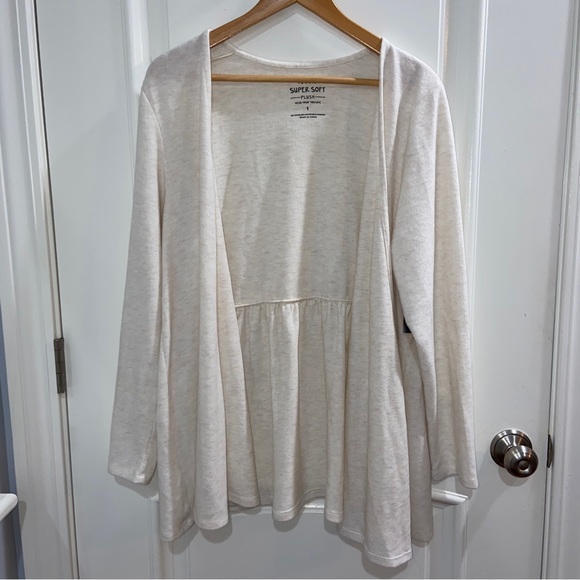NWT torrid Super Soft Cream Drape Front Cardigan, size 1 - Picture 7 of 8
